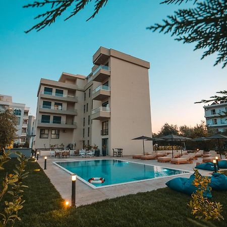 The Blue Wave Hotel Himarë Exteriér fotografie