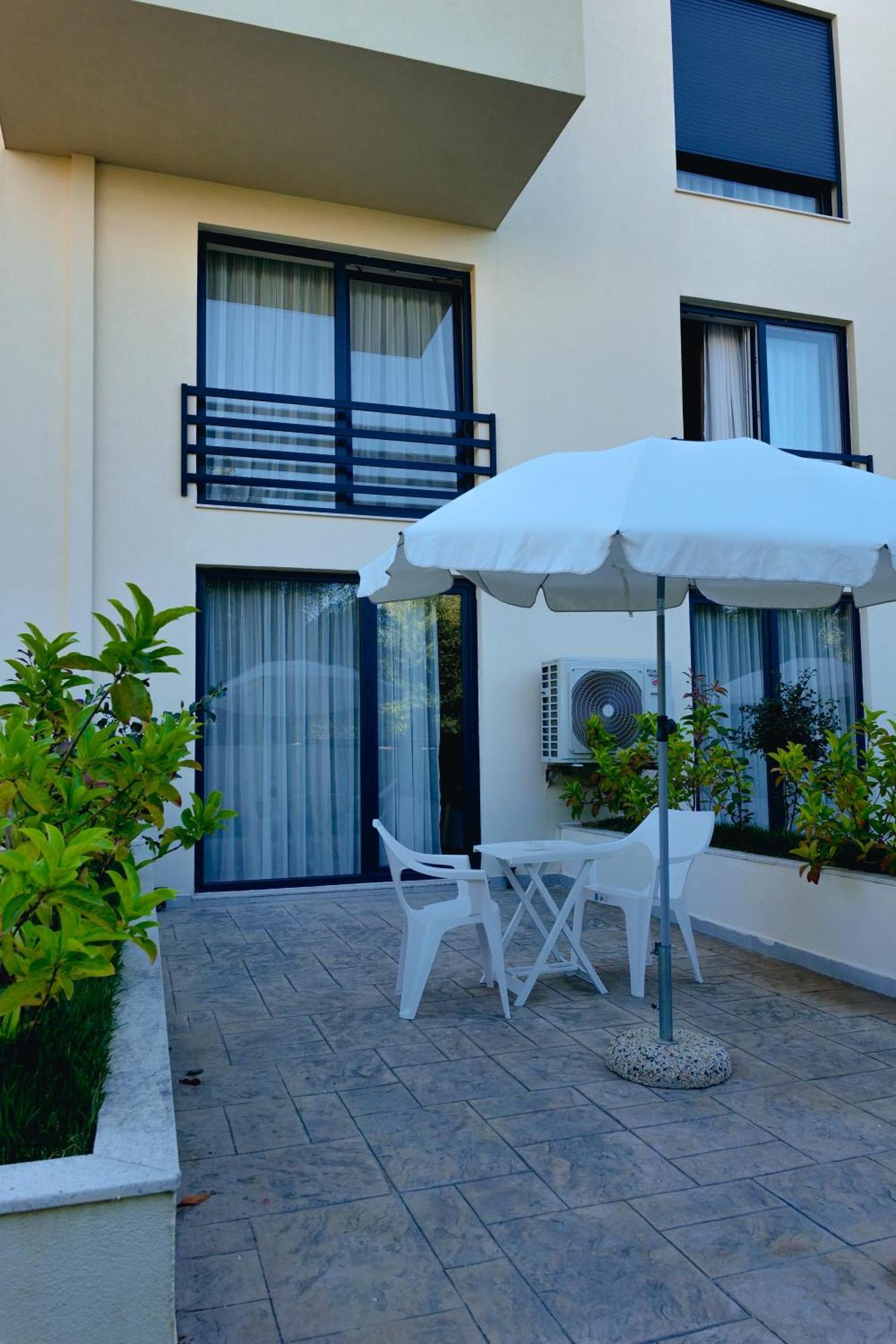 The Blue Wave Hotel Himarë Exteriér fotografie