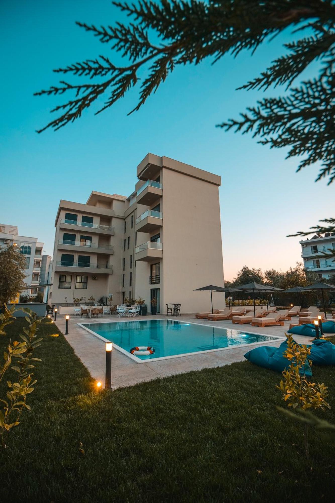 The Blue Wave Hotel Himarë Exteriér fotografie